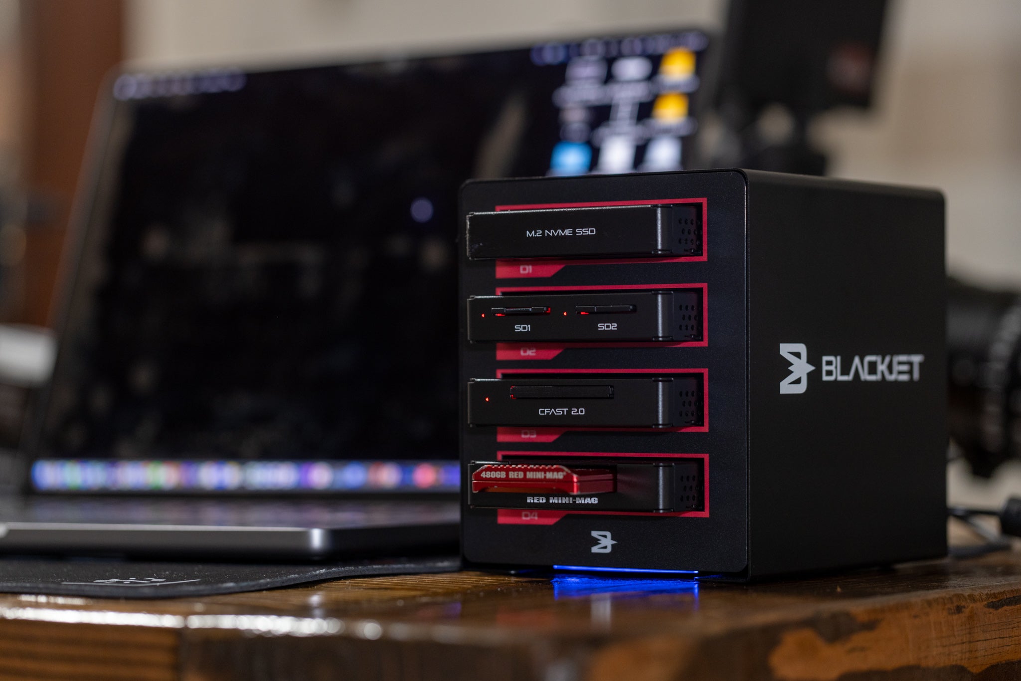 BLACKJET TX-4DS 4-Bay Thunderbolt 3 Docking System