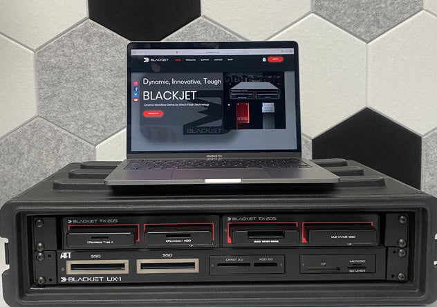 BLACKJET TX-2DS 2-Bay Thunderbolt 3 Docking System